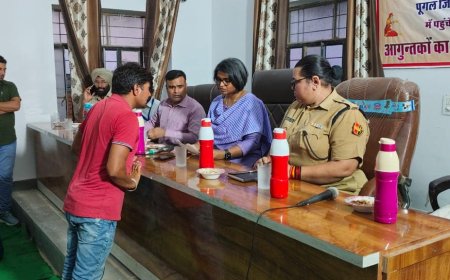 जिला कलेक्टर और पुलिस अधीक्षक रहे पूगल क्षेत्र के दौरे पर, विभिन्न कार्यालयों का किया निरीक्षण, रात्रि चौपाल में सुनी जन समस्याएं