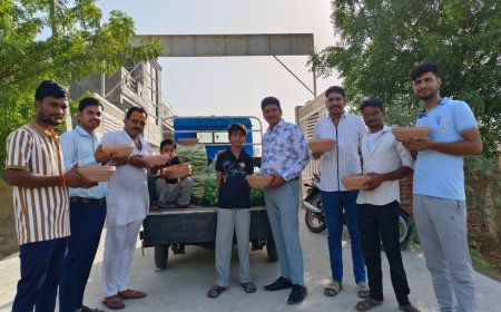 विप्र सेना कोषाध्यक्ष कैलाश कठातला ने सेवा कार्यों के साथ मनाया जन्मदिन, पक्षियों के लिए लगाए परिंडे