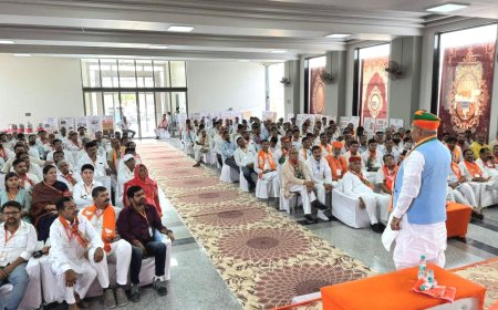 भाजपा बीकानेर देहात प्रशिक्षण शिविर सम्पन्न, अर्जुनराम मेघवाल और सुमित गोदारा ने संगठन मजबूती का दिया मंत्र