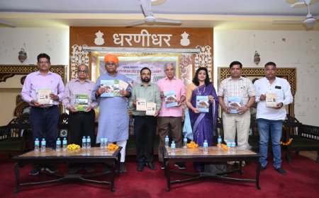 बीकानेर में त्रि-पुस्तक लोकार्पण एवं समीक्षा समारोह सम्पन्न, डॉ. मुकेश हर्ष की शोध कृतियों पर विद्वानों ने रखे विचार