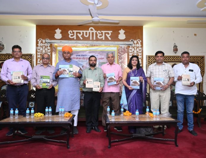 बीकानेर में त्रि-पुस्तक लोकार्पण एवं समीक्षा समारोह सम्पन्न, डॉ. मुकेश हर्ष की शोध कृतियों पर विद्वानों ने रखे विचार